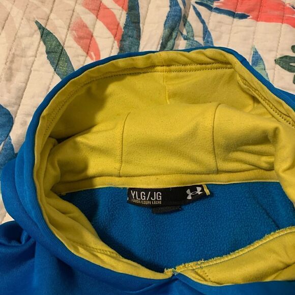 Under Armour Youth hoodie. Size: YLG - Picture 3 of 5